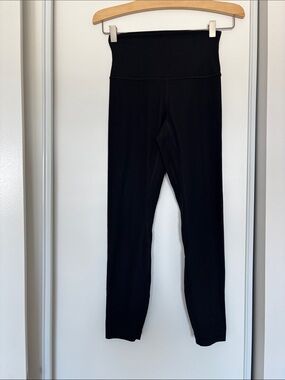 lululemon athletica Black Ribbed Leggings-Size 4